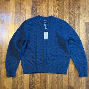 Patagonia Recycled Wool sweater, NWOT, Large, Navy